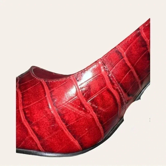 Women’s ENZO ANGIOLINI HEELS‎ CONE HEELS ALLIGATOR SKIN RED IN COLOR SIZE 6.5M - Picture 13 of 16